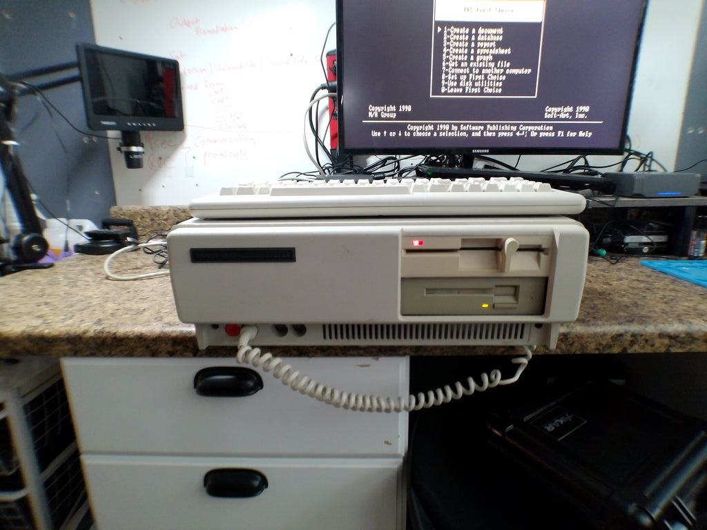 Tandy 1000 SX Computer – Fully Working, DOS, 20MB Hard Drive, Keyboard Included