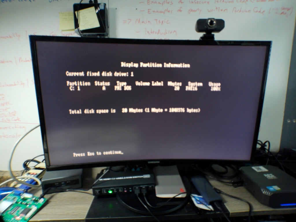 Tandy 1000 SX Computer – Fully Working, DOS, 20MB Hard Drive, Keyboard Included