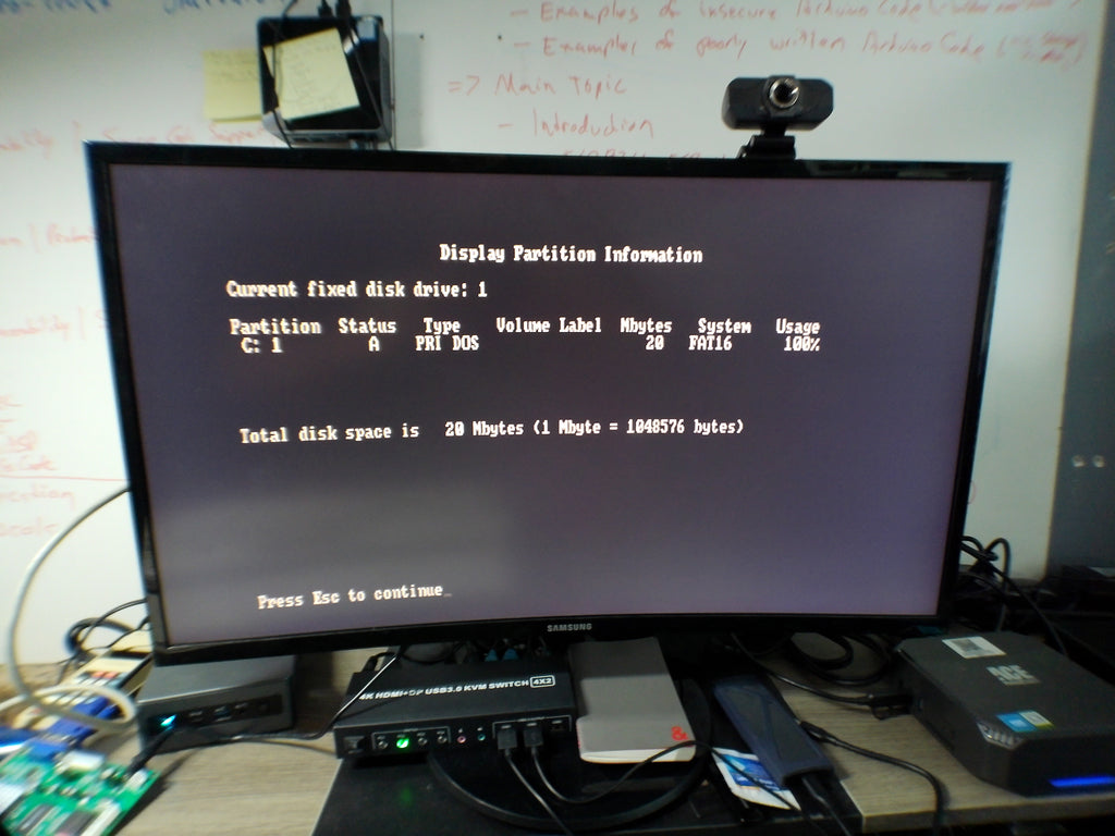 Tandy 1000 SX Computer – Fully Working, DOS, 20MB Hard Drive, Keyboard Included