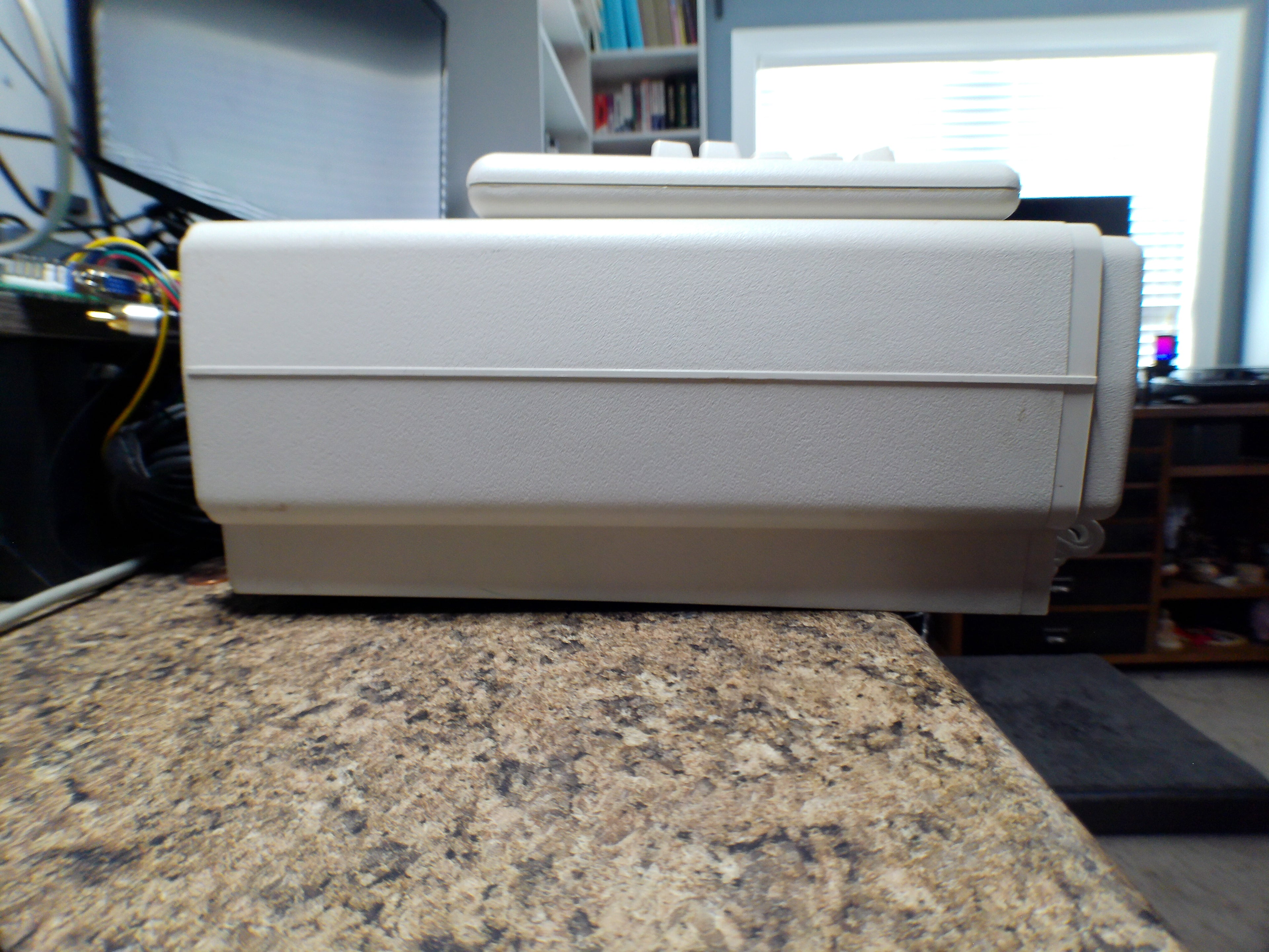 Tandy 1000 SX Computer – Fully Working, DOS, 20MB Hard Drive, Keyboard Included