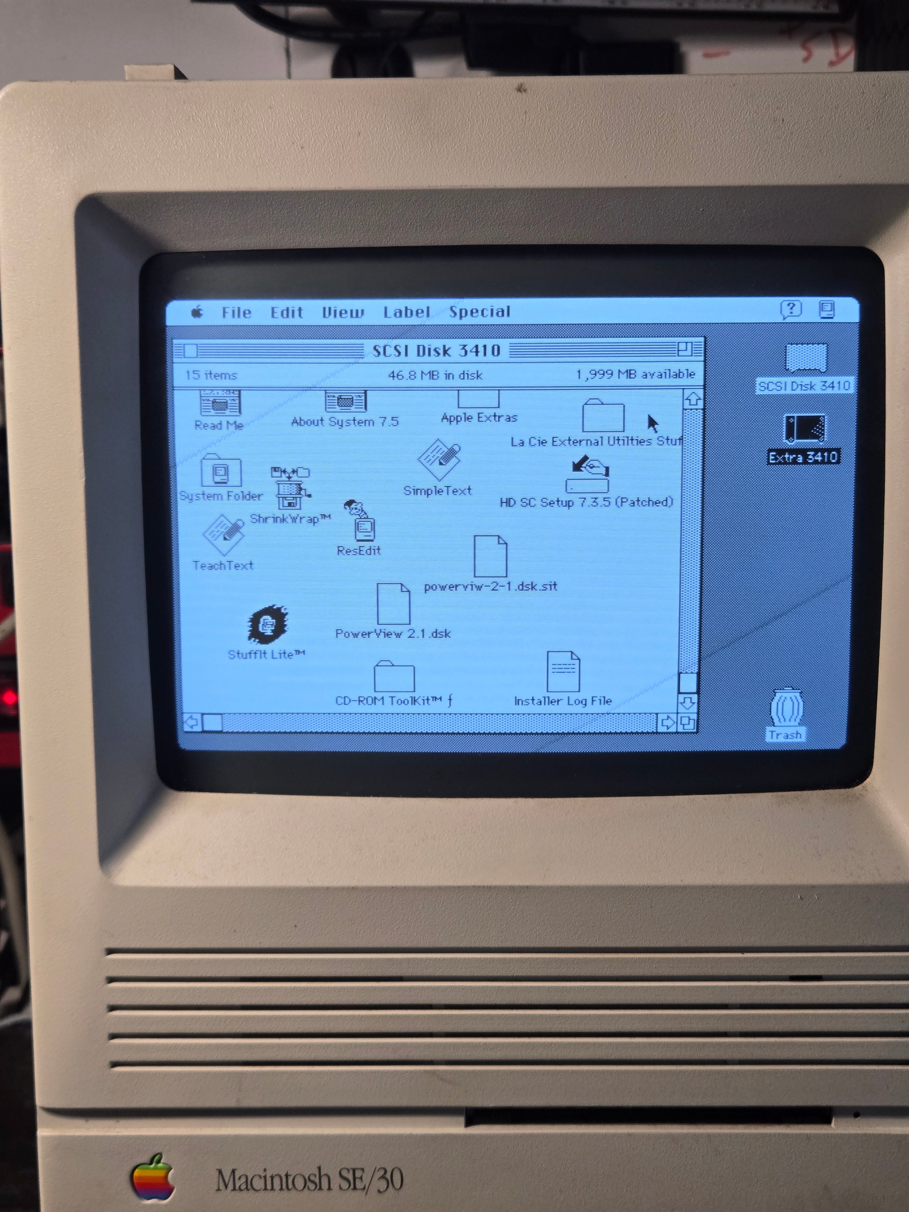 Apple Macintosh SE/30 – Tested Working, SD Storage Upgrade, Keyboard & Mouse, System 7.5