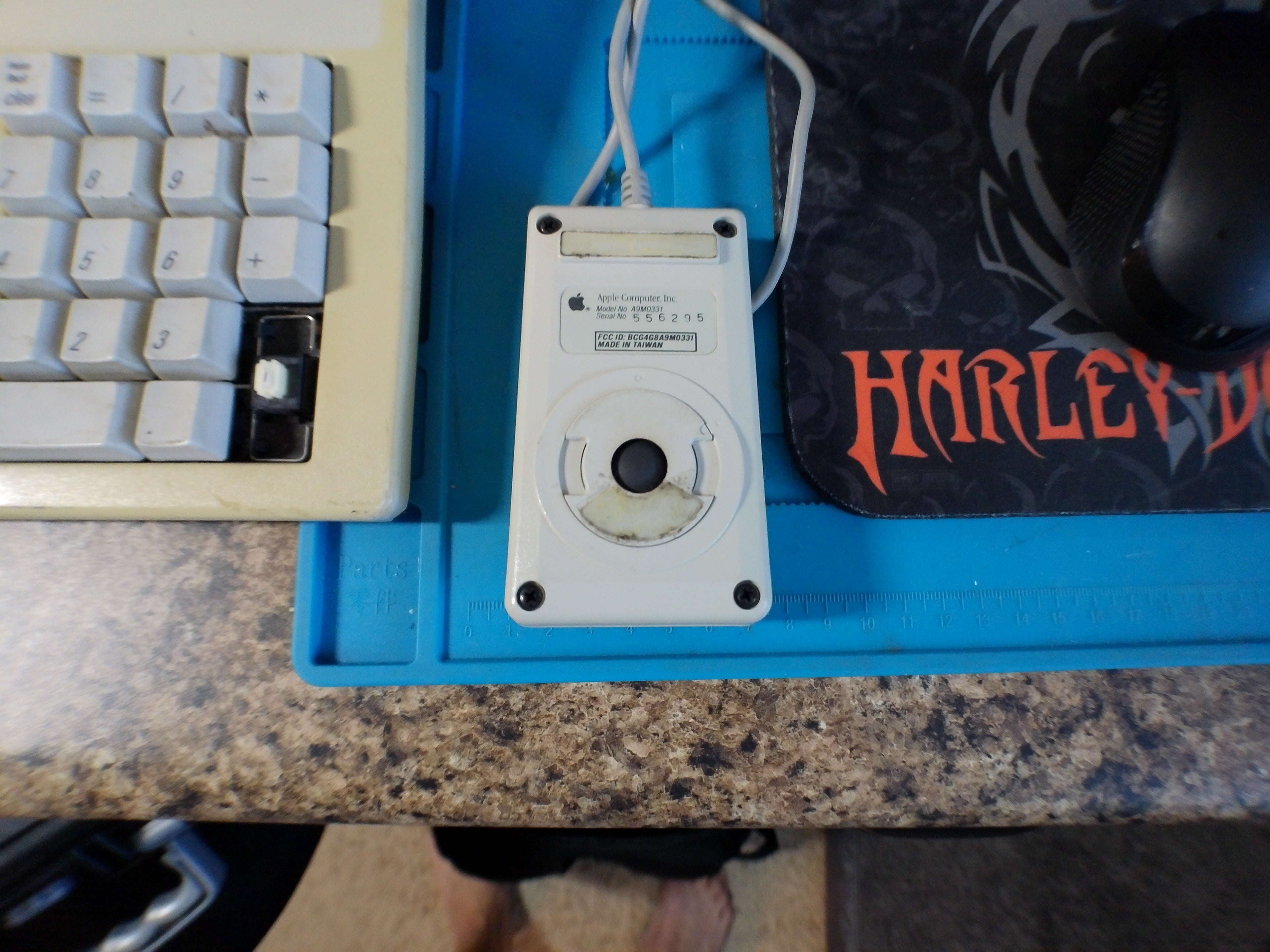 Apple Macintosh SE – External HD 20SC, Keyboard & Mouse, Bonus SCSI Drive, As-Is