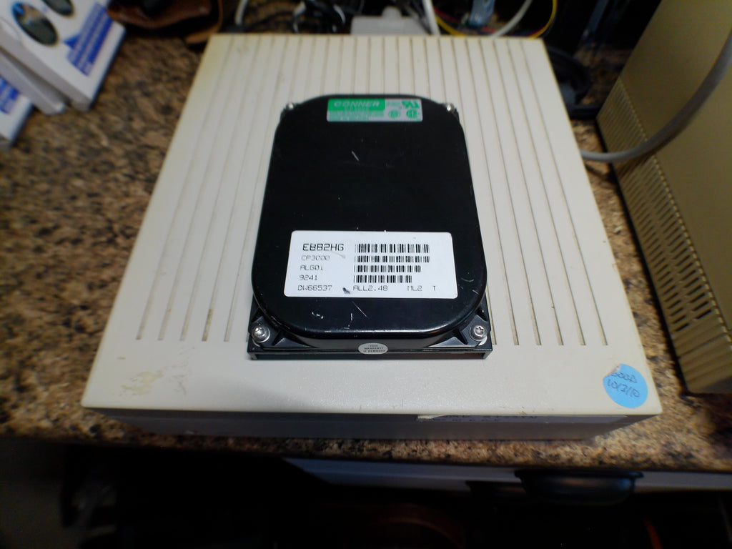 Apple Macintosh SE – External HD 20SC, Keyboard & Mouse, Bonus SCSI Drive, As-Is
