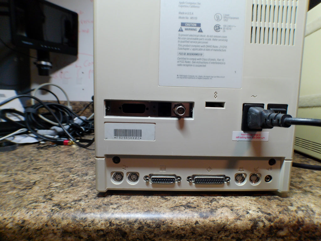 Apple Macintosh SE/30 + Macintosh Plus Bundle – New PRAM Batteries, Display Issues, For Repair