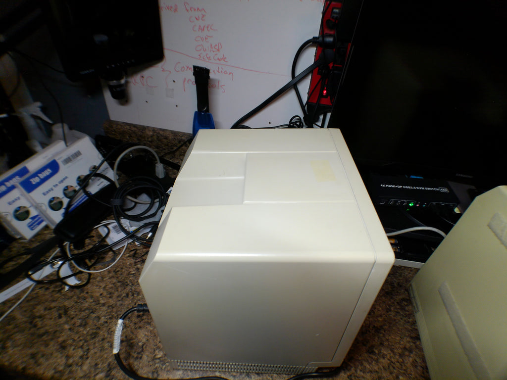 Apple Macintosh SE/30 + Macintosh Plus Bundle – New PRAM Batteries, Display Issues, For Repair