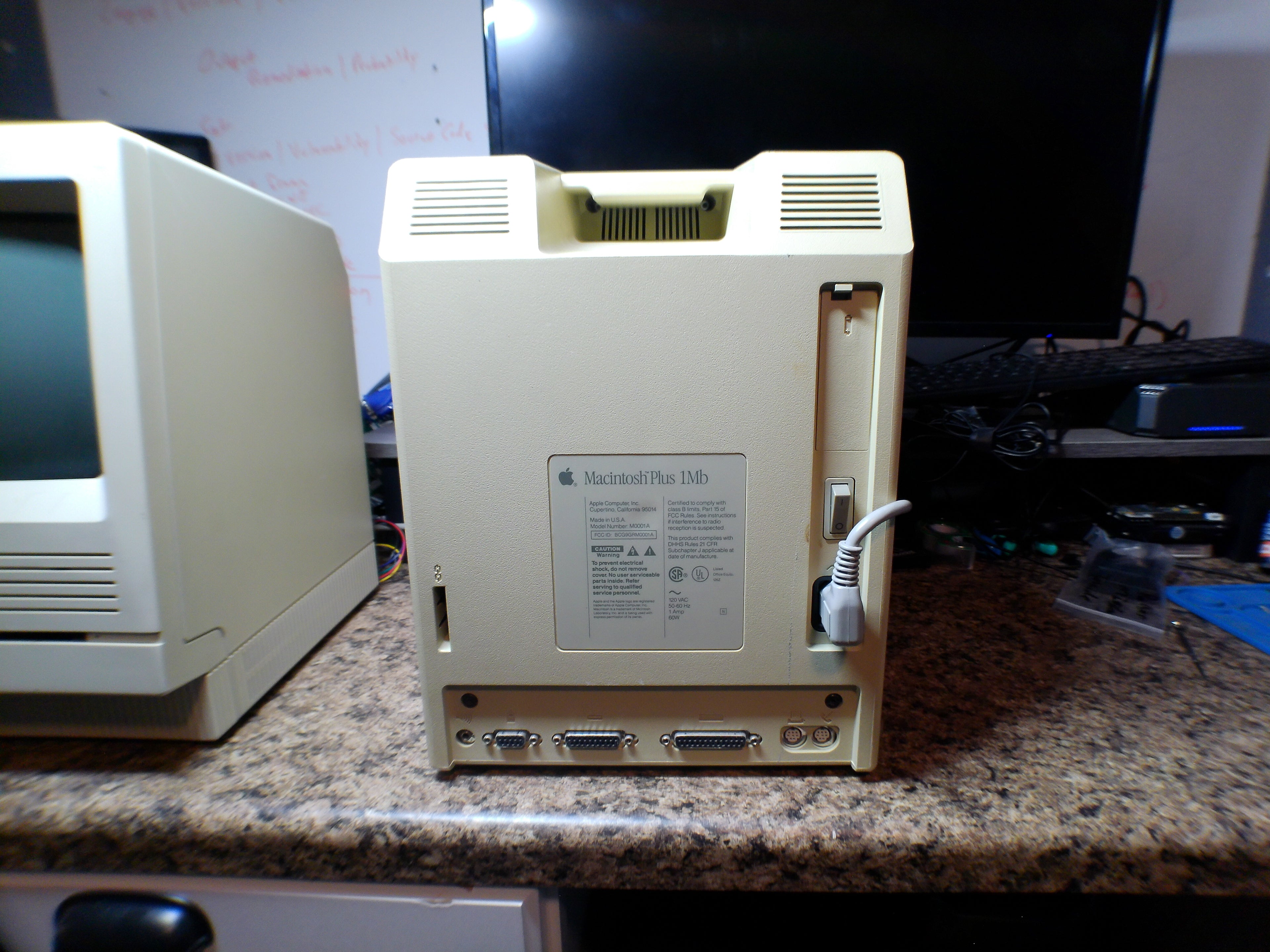 Apple Macintosh SE/30 + Macintosh Plus Bundle – New PRAM Batteries, Display Issues, For Repair